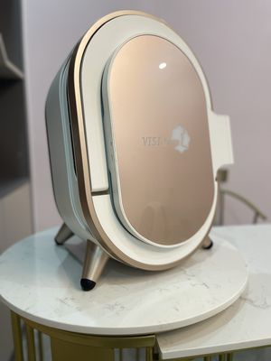 10.1インチ3Dの化粧品の使用のための携帯用皮の検光子の白い色